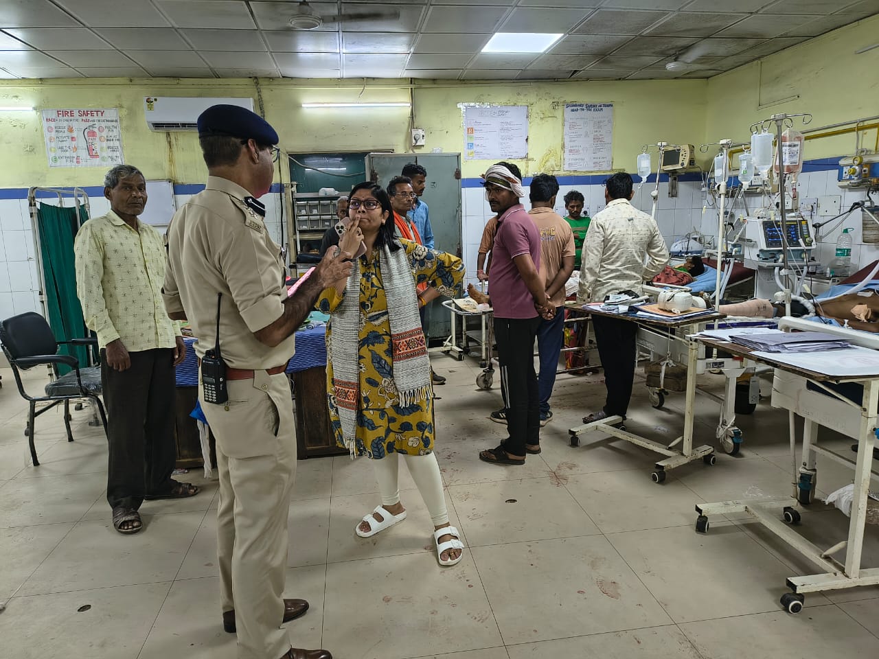 कलेक्टर ने एसएसपी के साथ ट्रामा सेंटर पहुंचकर घायलों के बेहतर से बेहतर इलाज की व्यवस्था कराई